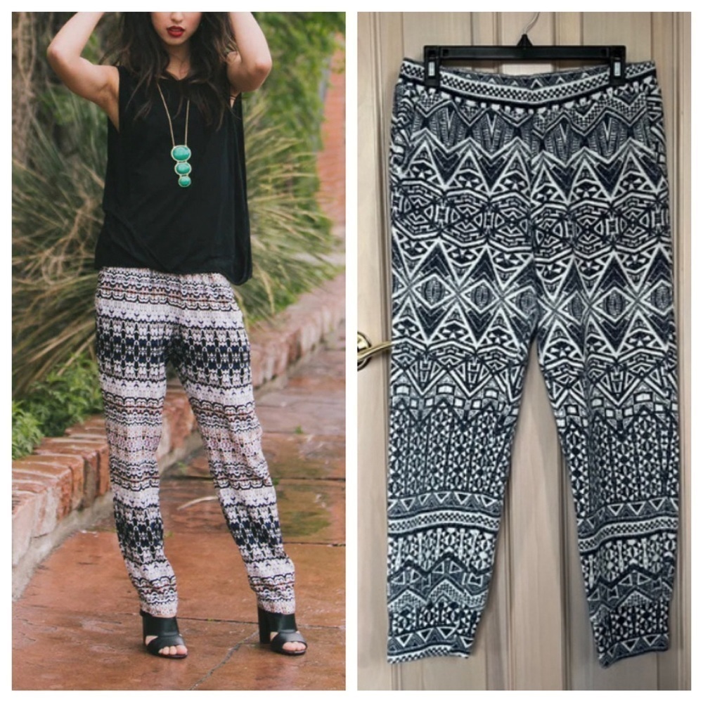 Velvet by Graham and Spencer patterned pants 9860